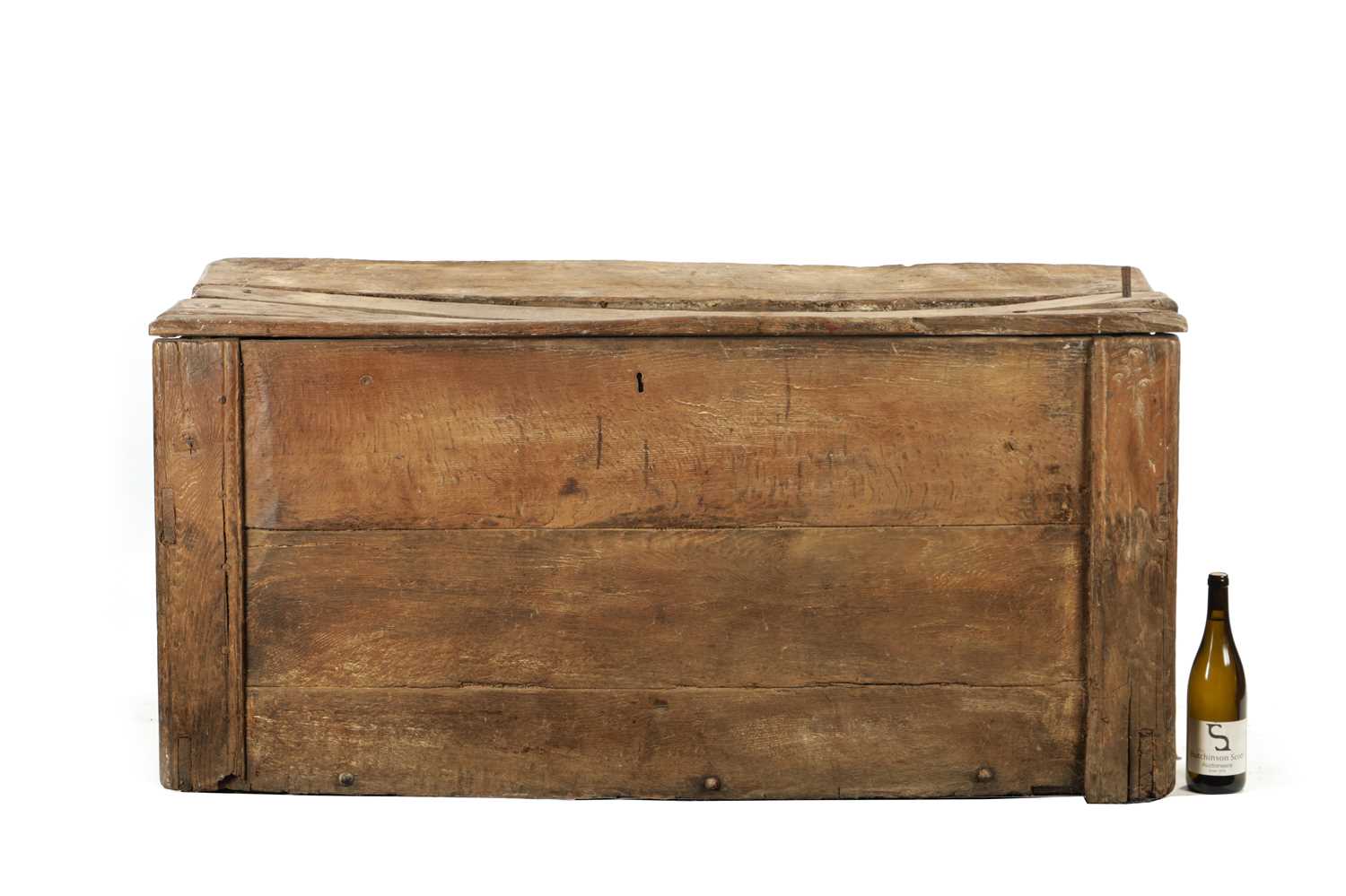 A 16TH CENTURY OAK BOARDED ARK COFFER - Image 2 of 7