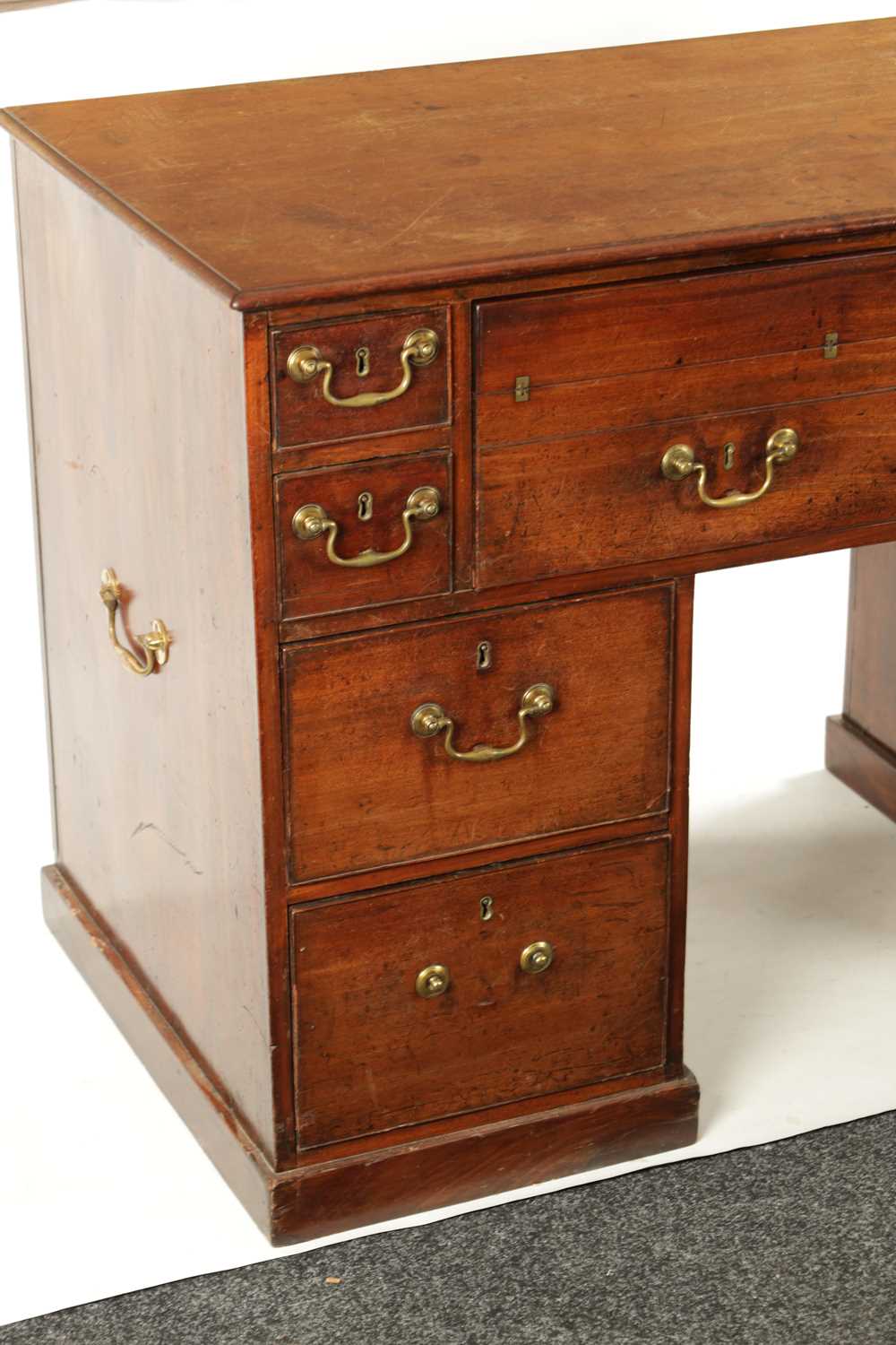 A GEORGE III MAHOGANY LIBRARY DESK - Image 2 of 15