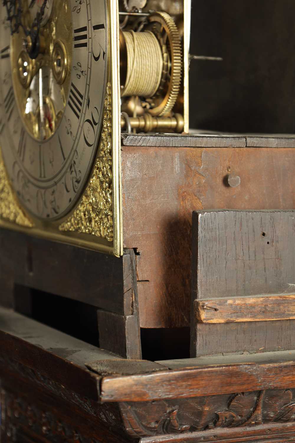 THOMAS LISTER, LUDDENDEN. A MID 18TH CENTURY EIGHT-DAY BRASS DIAL MOON ROLLER LONGCASE CLOCK - Image 4 of 8