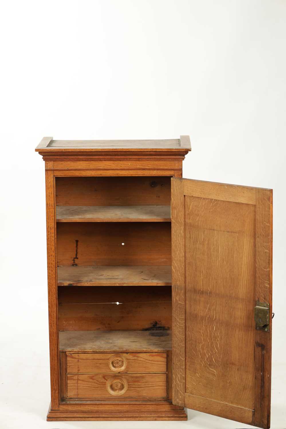 AN EARLY 19TH CENTURY OAK TABLE CABINET - Image 5 of 14