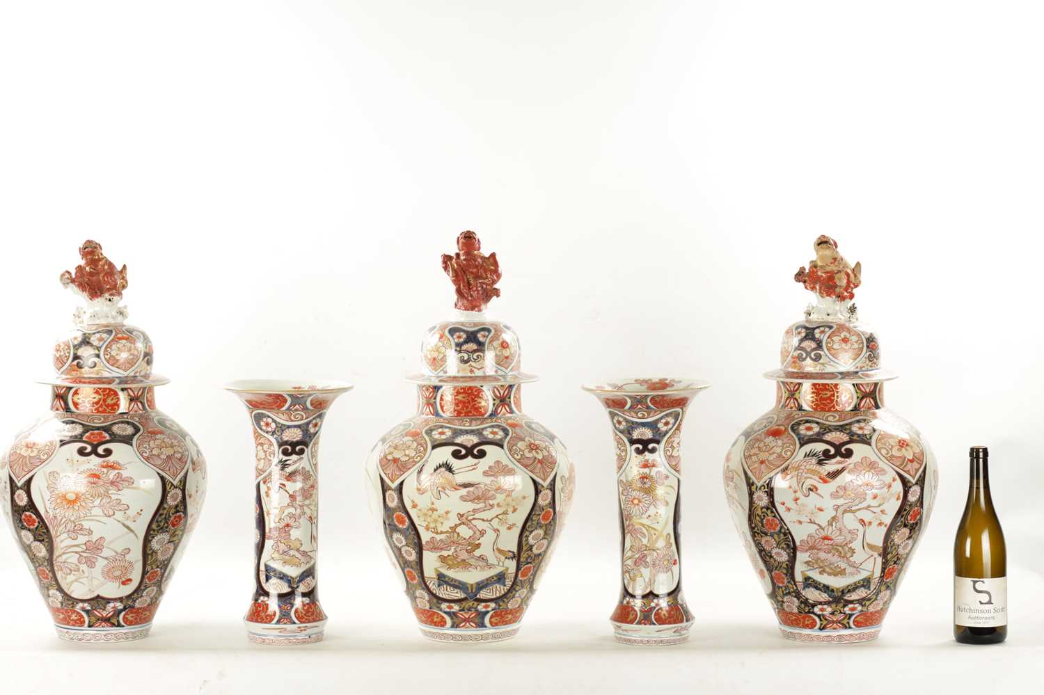 A SUITE OF FIVE 18TH CENTURY JAPANESE EDO PERIOD IMARI VASES - Image 2 of 15