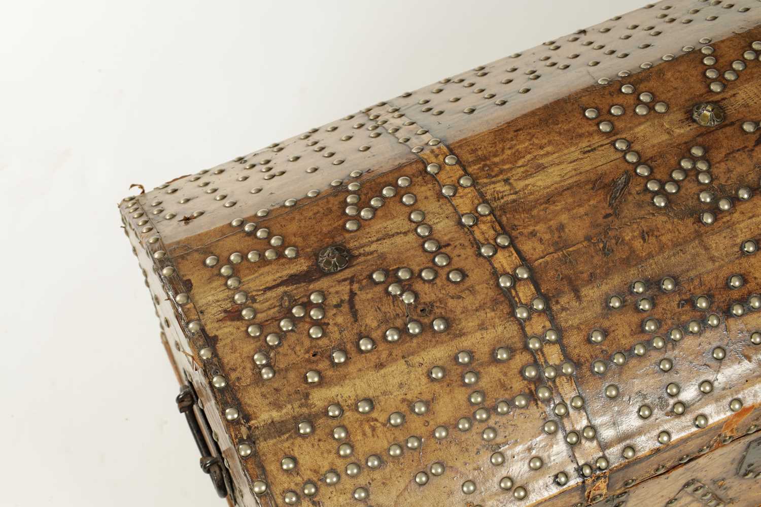 A 17TH CENTURY DOME TOP STUDDED LEATHER TRUNK - Image 3 of 14