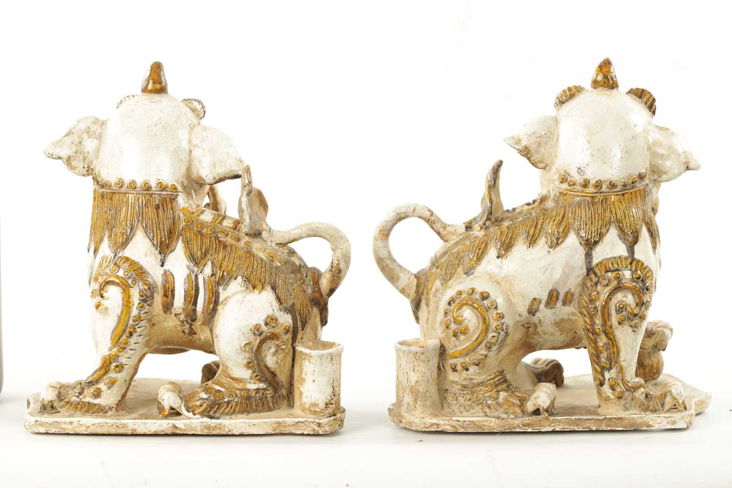 A PAIR OF 19TH CENTURY CHINESE CERAMIC FOO DOGS - Image 7 of 7
