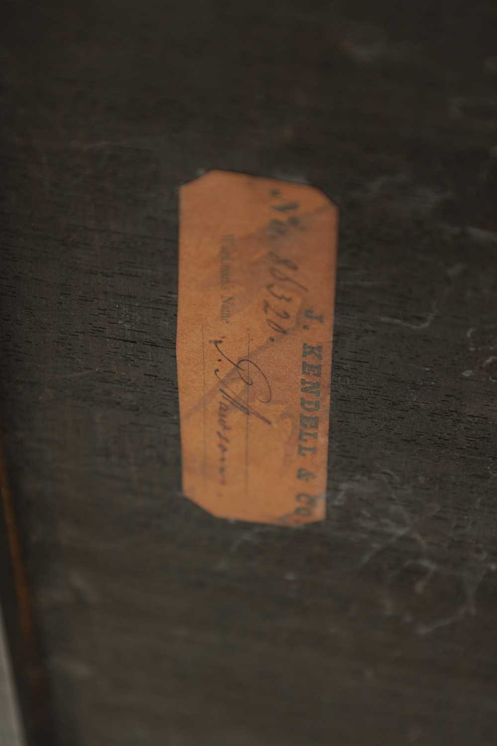 AN UNUSUAL WILLIAM IV FIGURED ROSEWOOD TEA TABLE BEARING MAKERS LABEL FOR J KENDELL & CO - Image 6 of 6