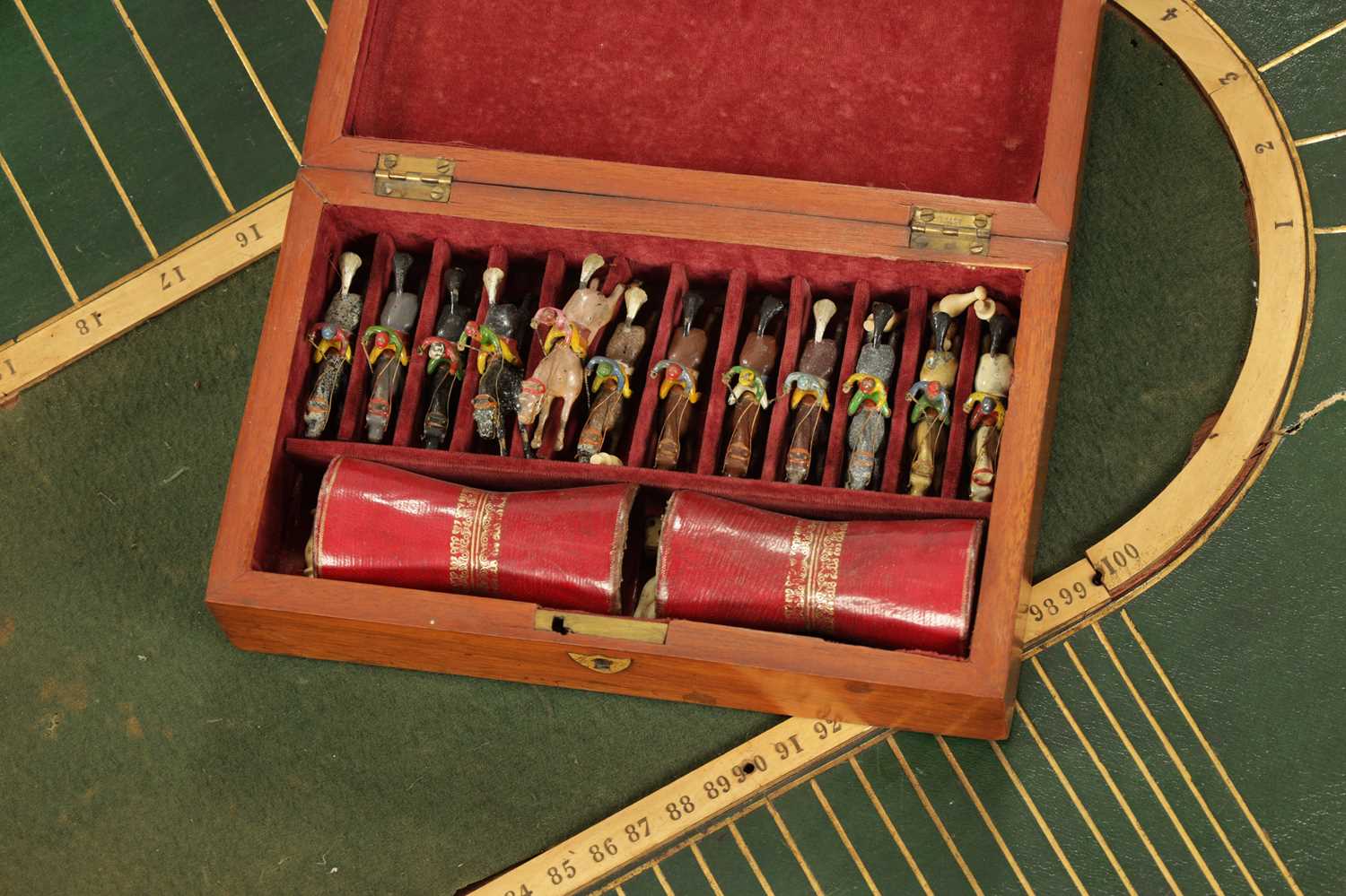 AN EARLY 19TH CENTURY TOTOPOLY RACING BOARD AND BOX OF LEAD HORSES - Image 3 of 5