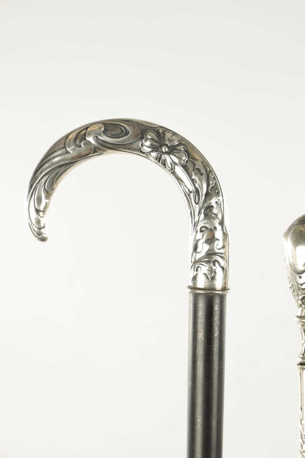 A COLLECTION OF THREE ART NOUVEAU SILVER TOPPED WALKING STICKS - Image 7 of 13