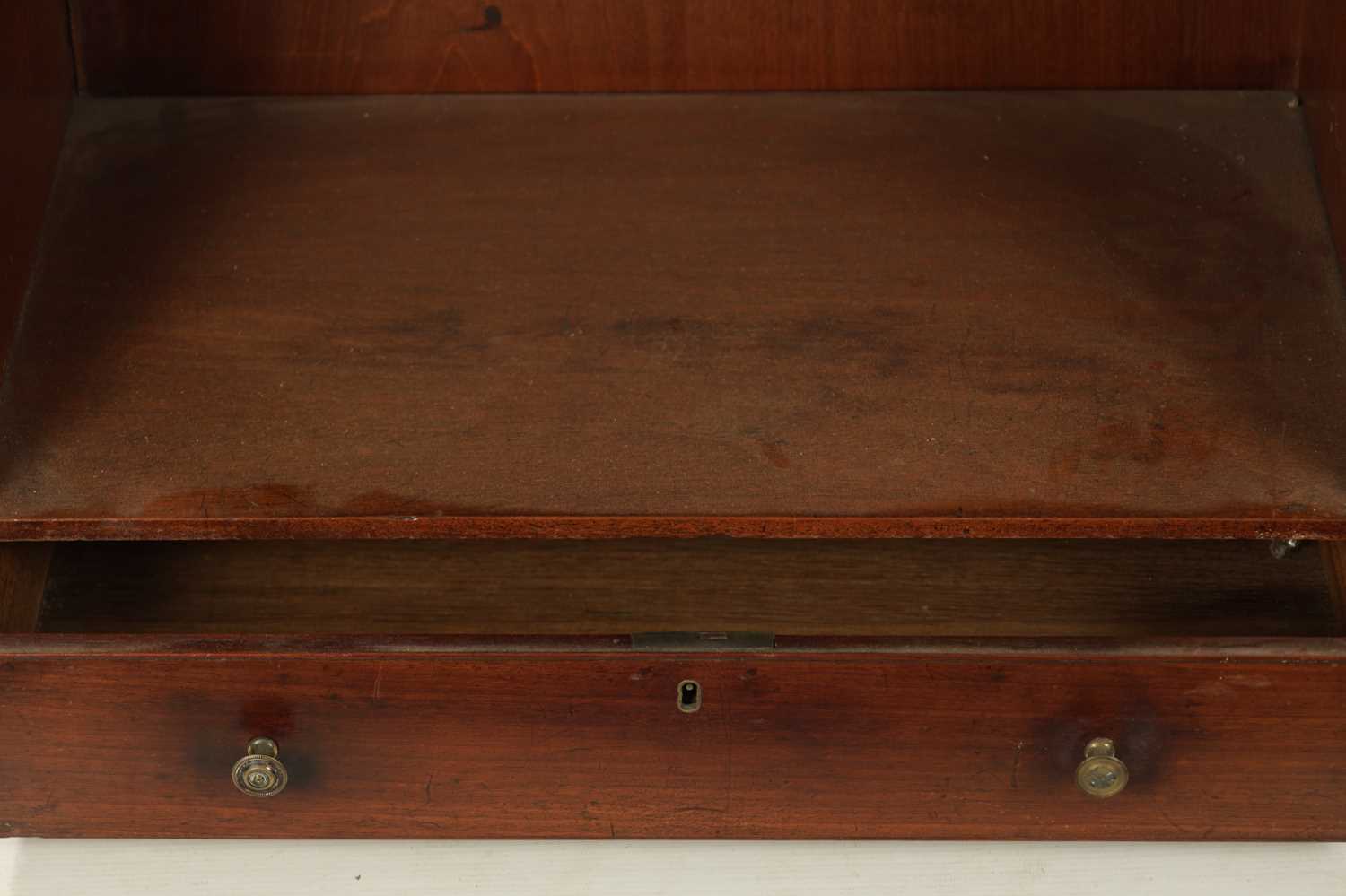 A REGENCY MAHOGANY BOOKCASE - Image 5 of 7