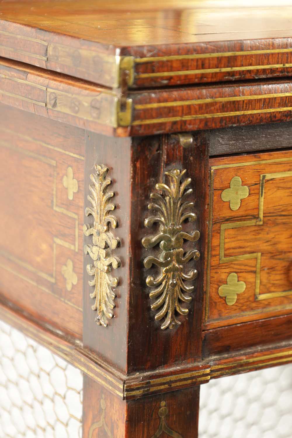 A FINE REGENCY BRASS INLAID ROSEWOOD BONHEUR DE JOUR IN THE MANNER OF JOHN MCLEAN - Image 10 of 14