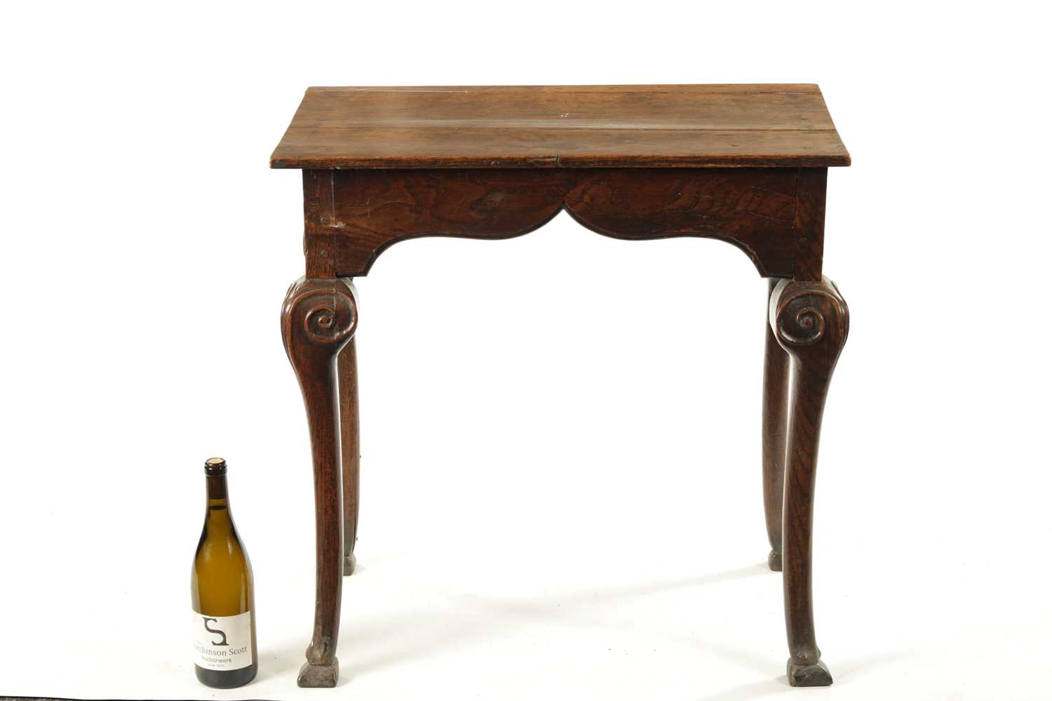 AN UNUSUAL PRIMITIVE QUEEN ANNE CARVED OAK CABRIOLE LEG RECTANGULAR HALL TABLE - Image 4 of 12