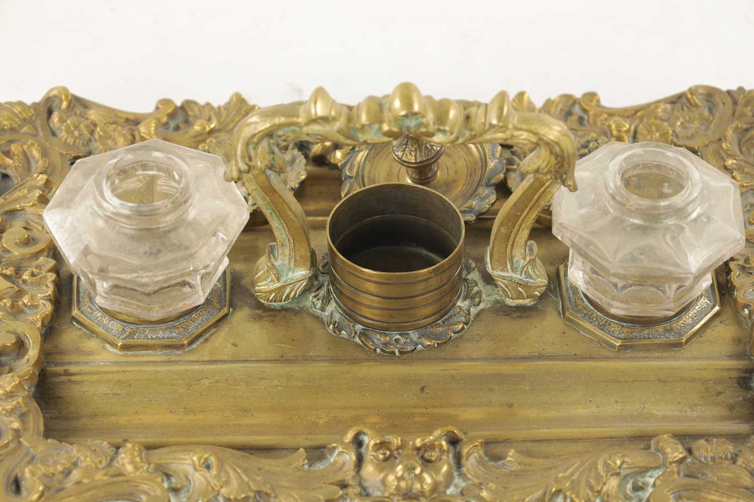 A 19TH CENTURY BRASS ROCOCO INK STAND - Image 4 of 7