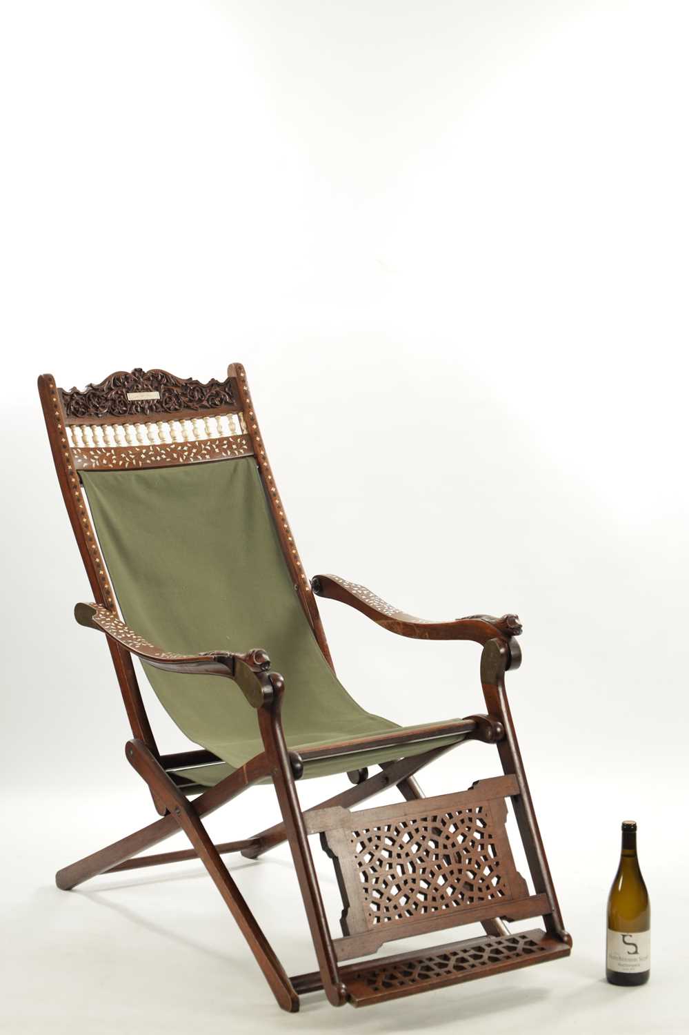 A LATE 19TH CENTURY ANGLO INDIAN IVORY INLAID HARDWOOD FOLDING CHAIR - Image 2 of 7