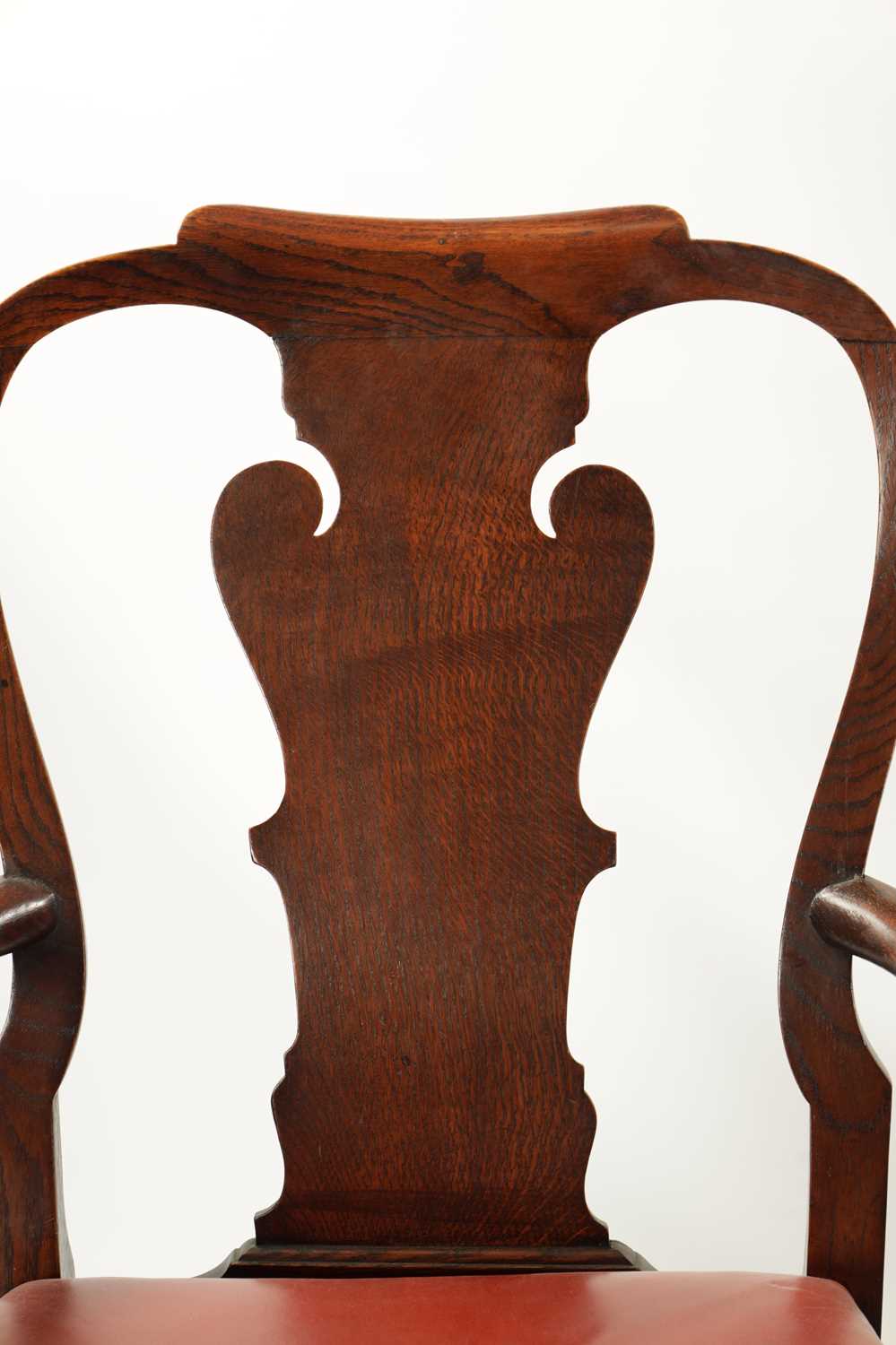 A PAIR OF GEORGE II STYLE ELM OPEN ARMCHAIRS - Image 3 of 8