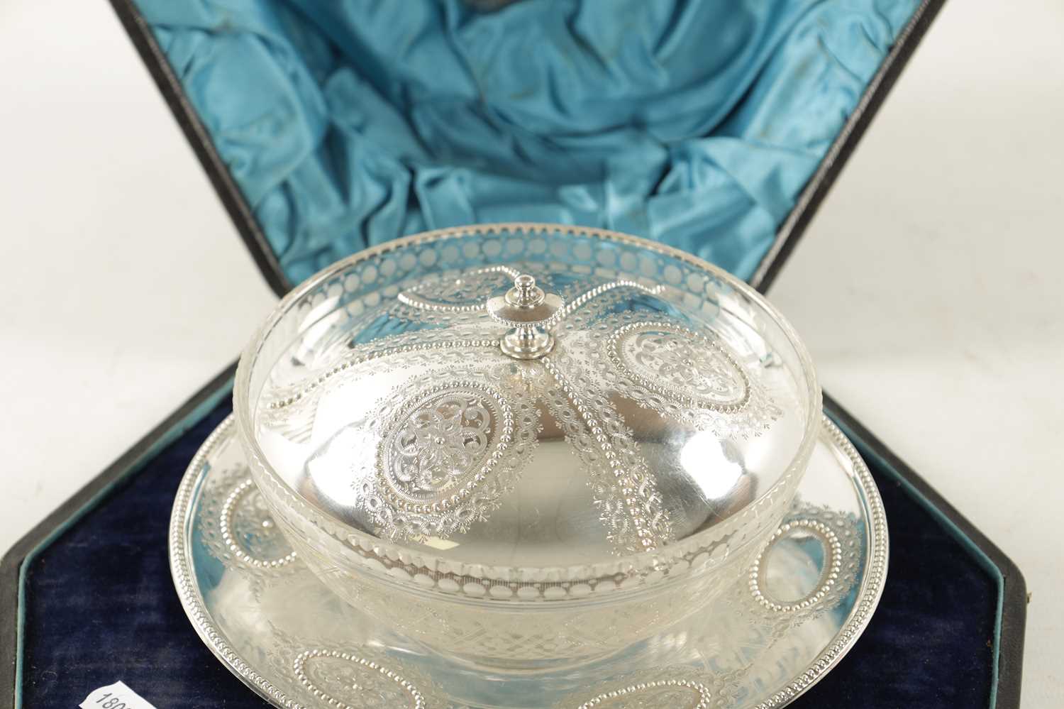 A VICTORIAN SILVER BUTTER DISH IN FITTED LEATHER CASE - Image 4 of 10