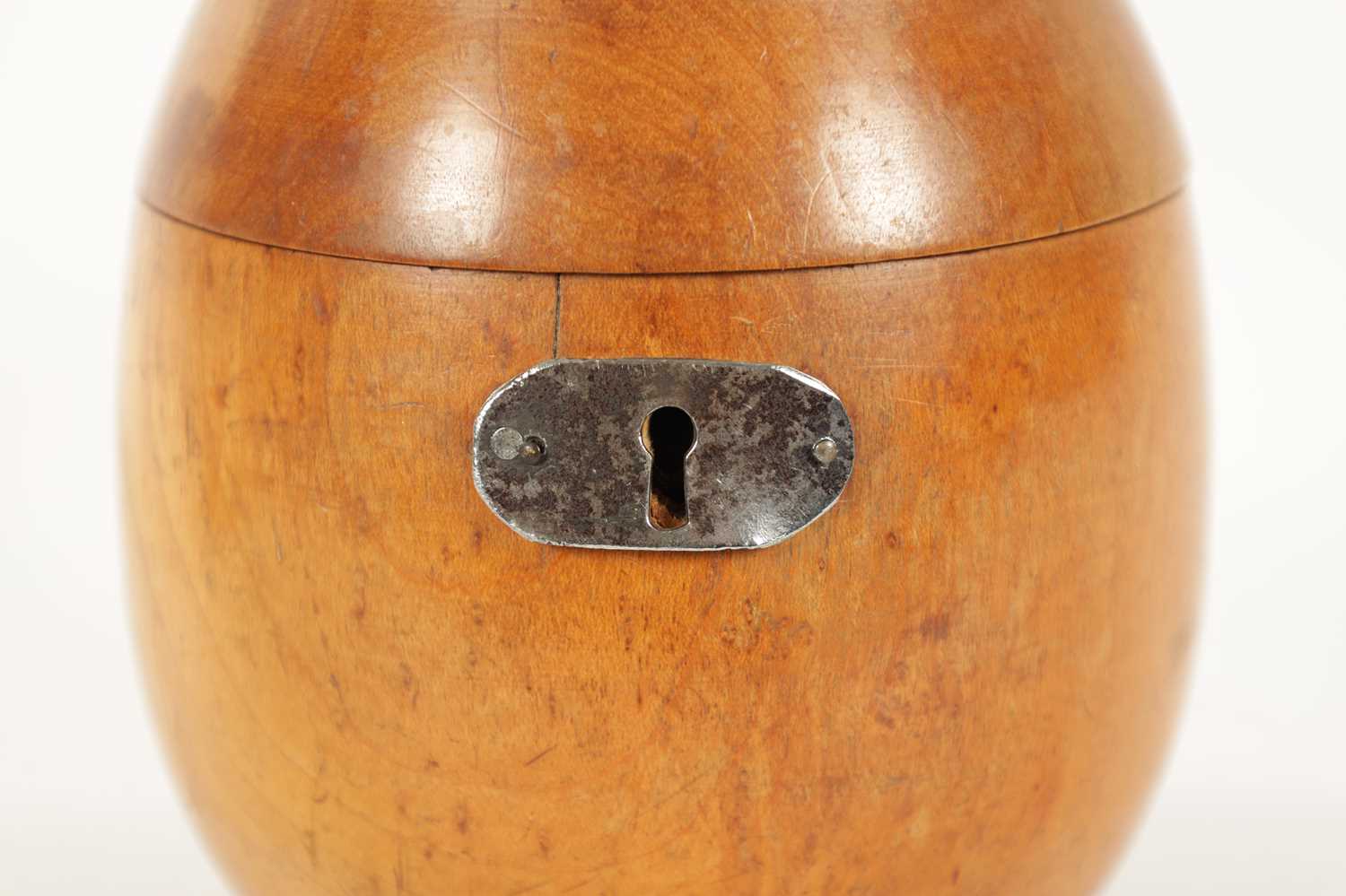 A GEORGE III FRUIT WOOD TEA CADDY OF LARGE SIZE FORMED AS A PEAR - Image 3 of 8