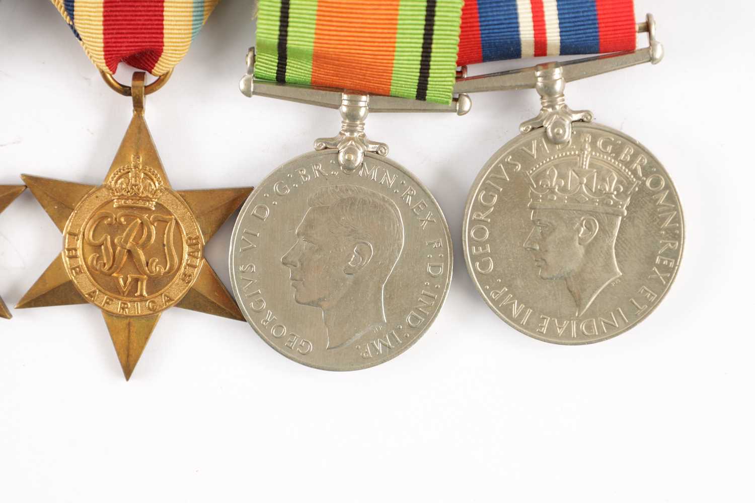 A GROUP OF SIX WW1 AND WW2 WAR MEDALS - Image 4 of 9