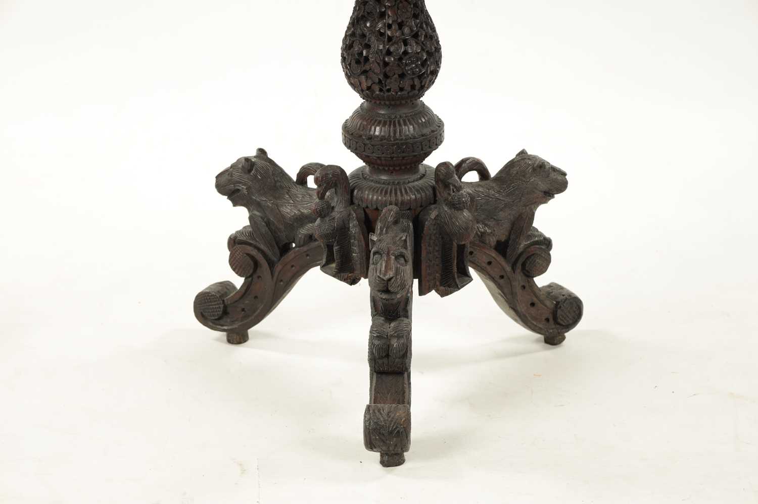 A 19TH CENTURY CARVED HARDWOOD ANGLO INDIAN CENTRE TABLE - Image 2 of 6