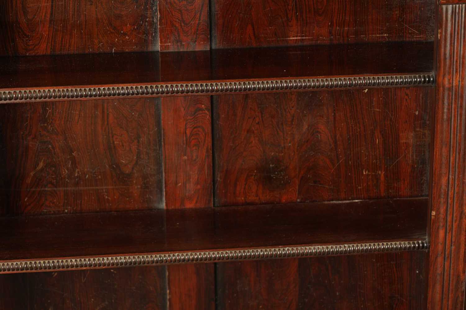 A REGENCY FIGURED ROSEWOOD OPEN BOOKCASE OF SMALL SIZE - Image 5 of 15