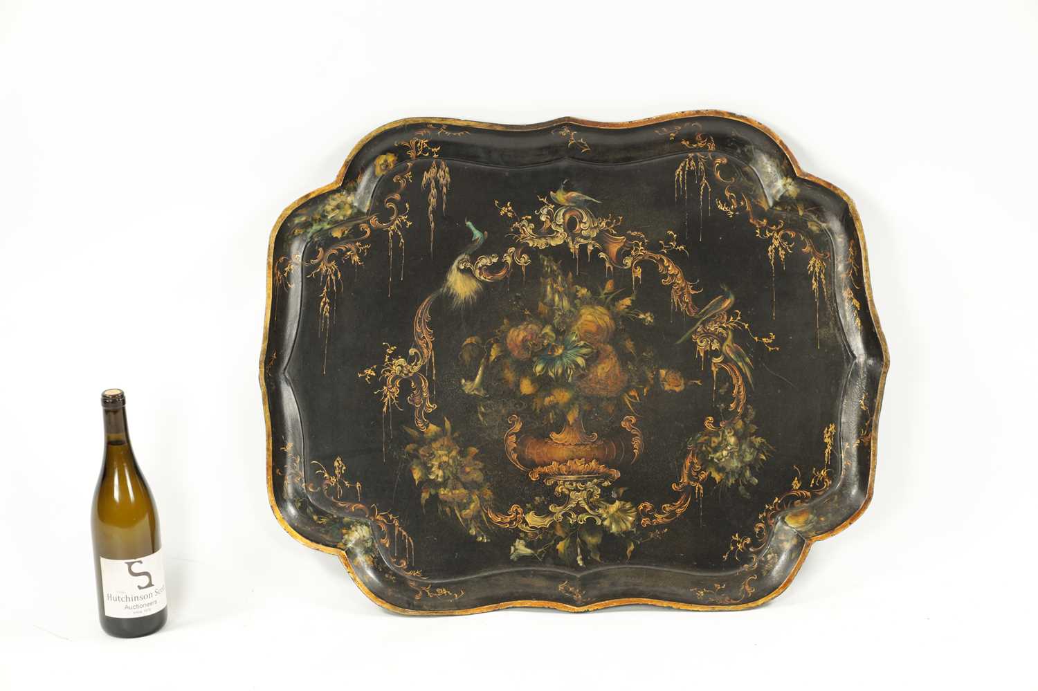 A 19TH CENTURY PAPIER MACHE LACQUERWORK TRAY - Image 2 of 5