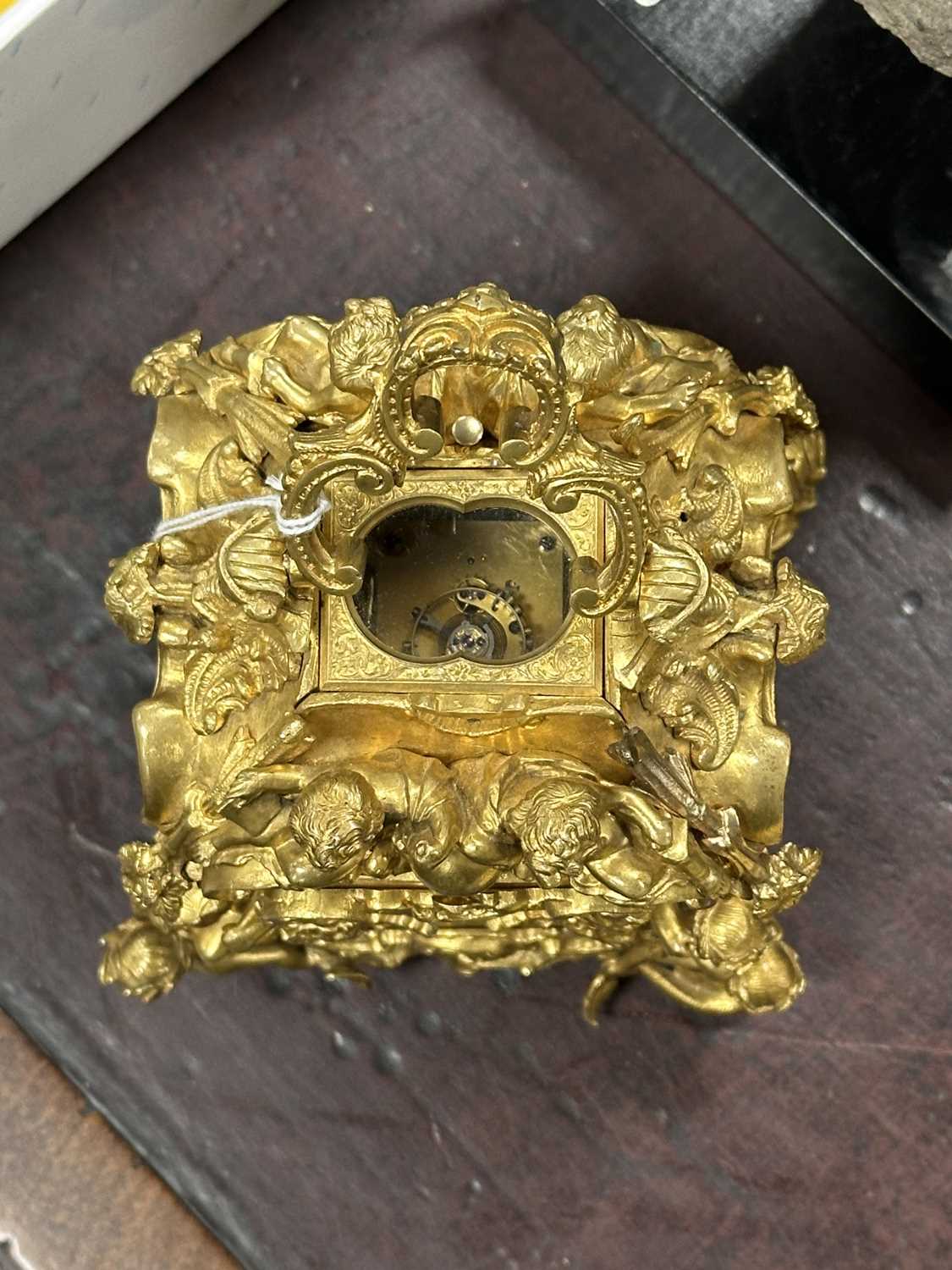 GROHE, PARIS. A FINE AND RARE MID 19TH CENTURY FRENCH CAST GILT BRASS ROCOCO REPEATING PETITE SONNER - Image 14 of 17