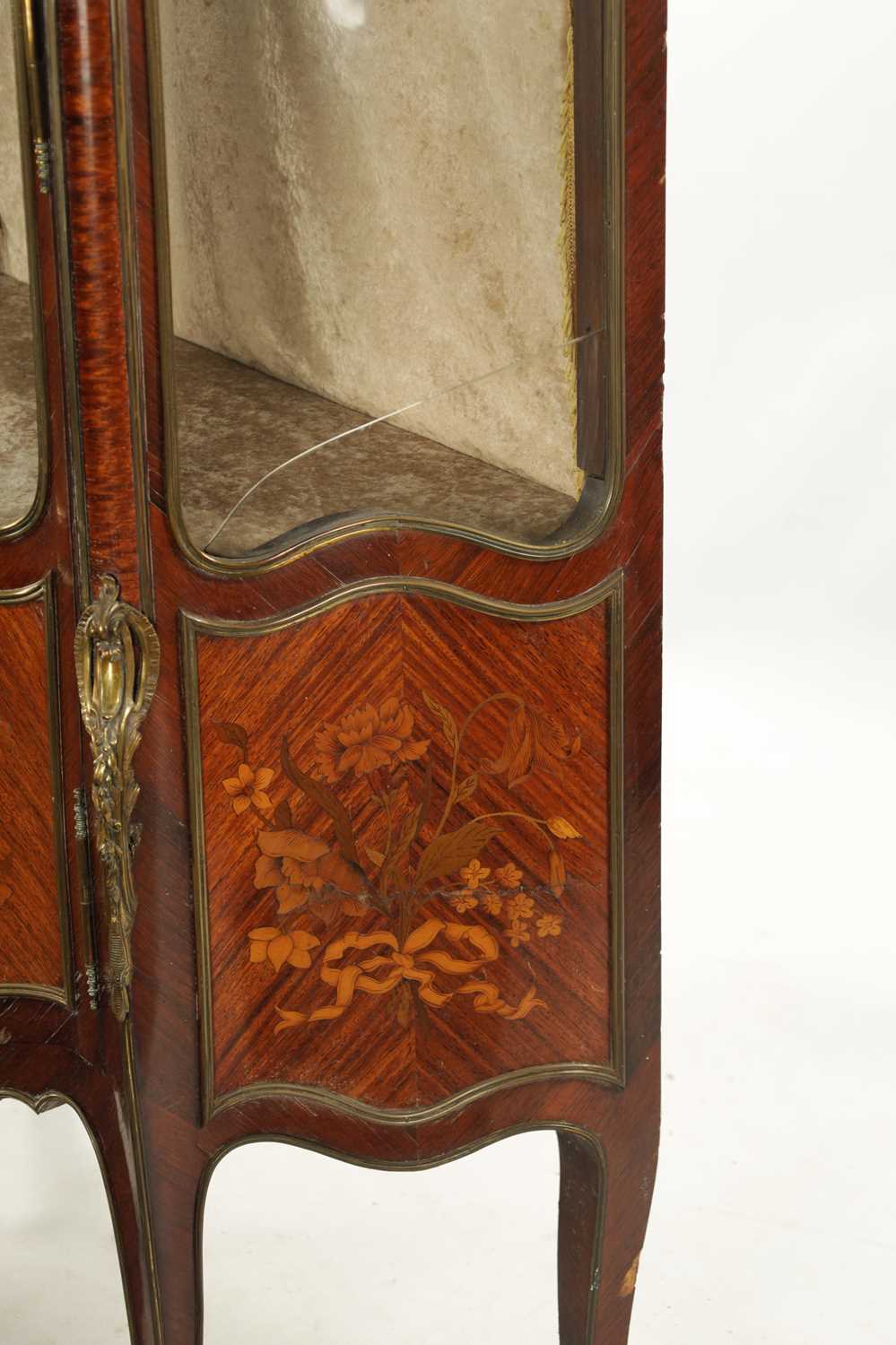 A 19TH CENTURY MARQUETRY INLAID ROSEWOOD RENE MARTIN DISPLAY CABINET / VITRENE - Image 8 of 9