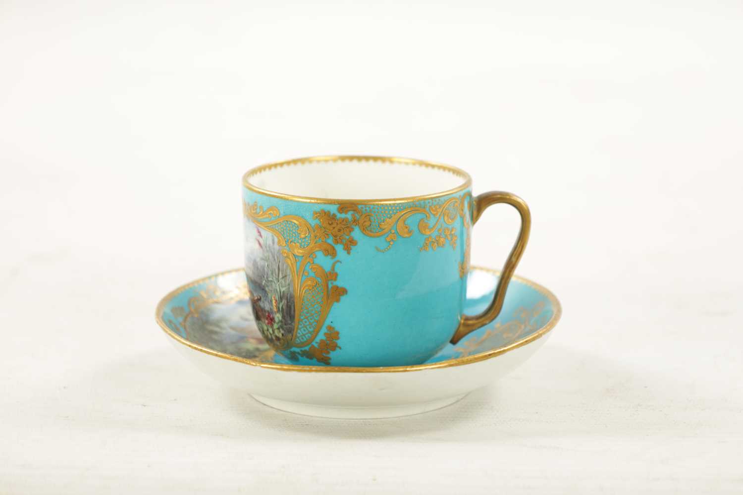 A FINE LATE 18TH / 19TH CENTURY SEVRES PORCELAIN CUP AND SAUCER - Image 4 of 13