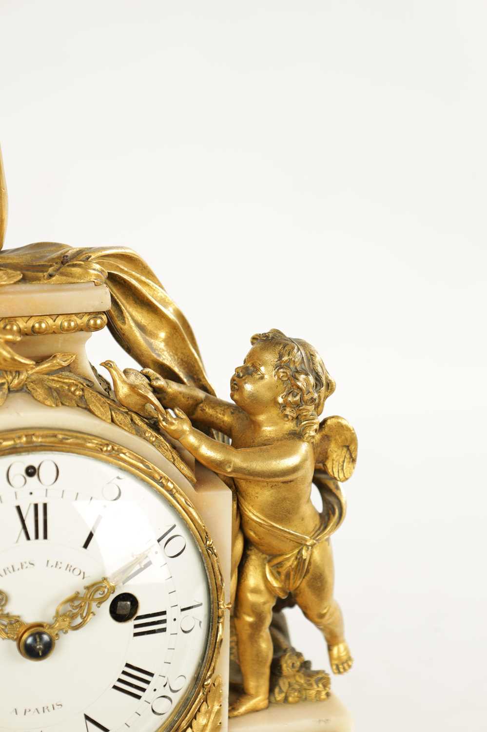CHARLES LEROY, A PARIS. A FRENCH LOUIS XVI ORMOLU AND MARBLE FIGURAL MANTEL CLOCK - Image 4 of 11