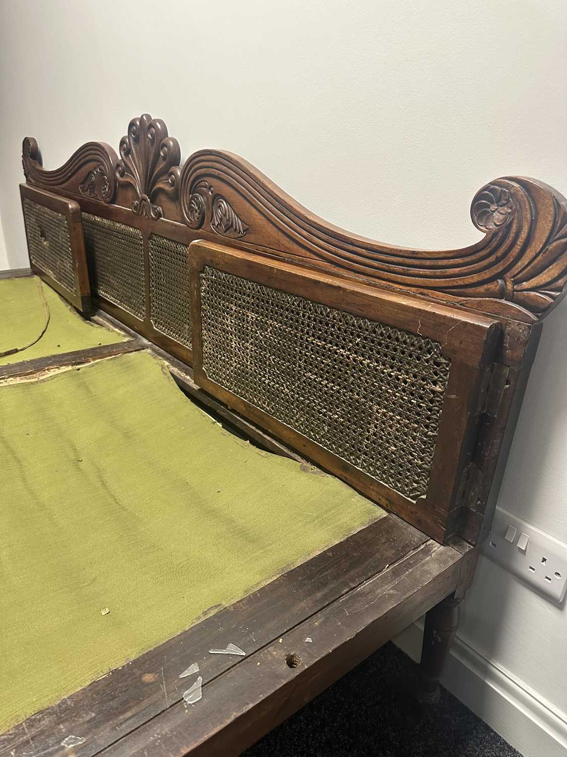 AN UNUSUAL REGENCY CAMPHOR WOOD CAMPAIGN SETTEE - Image 9 of 16