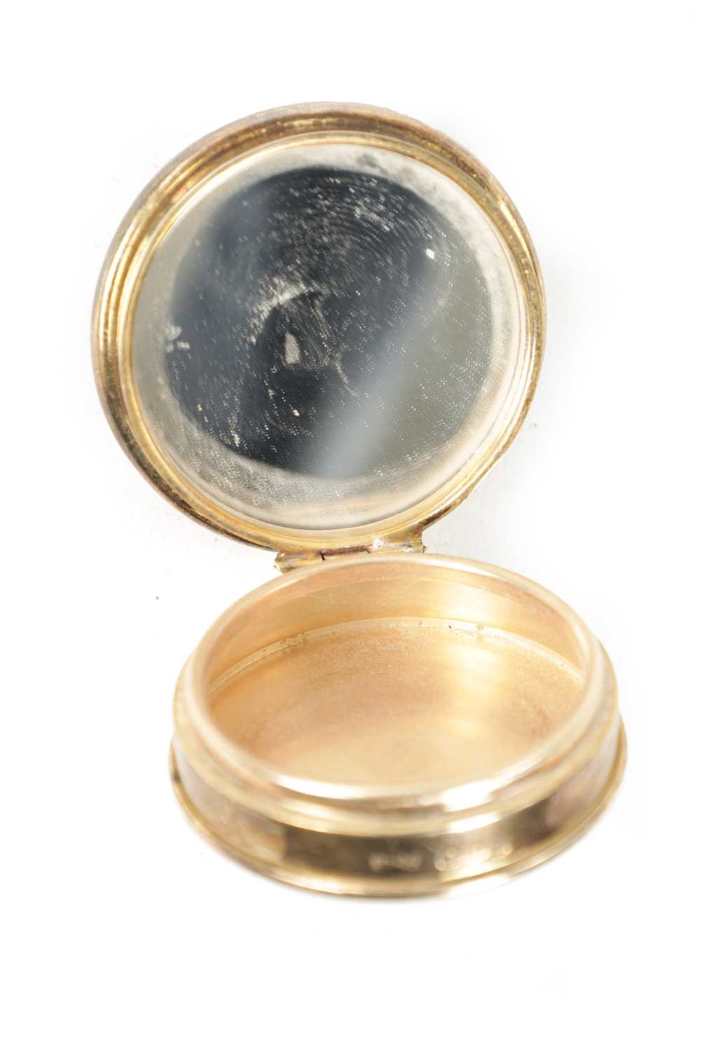 A 1920’S SILVER GILT AND ENAMEL COMPACT - Image 2 of 6