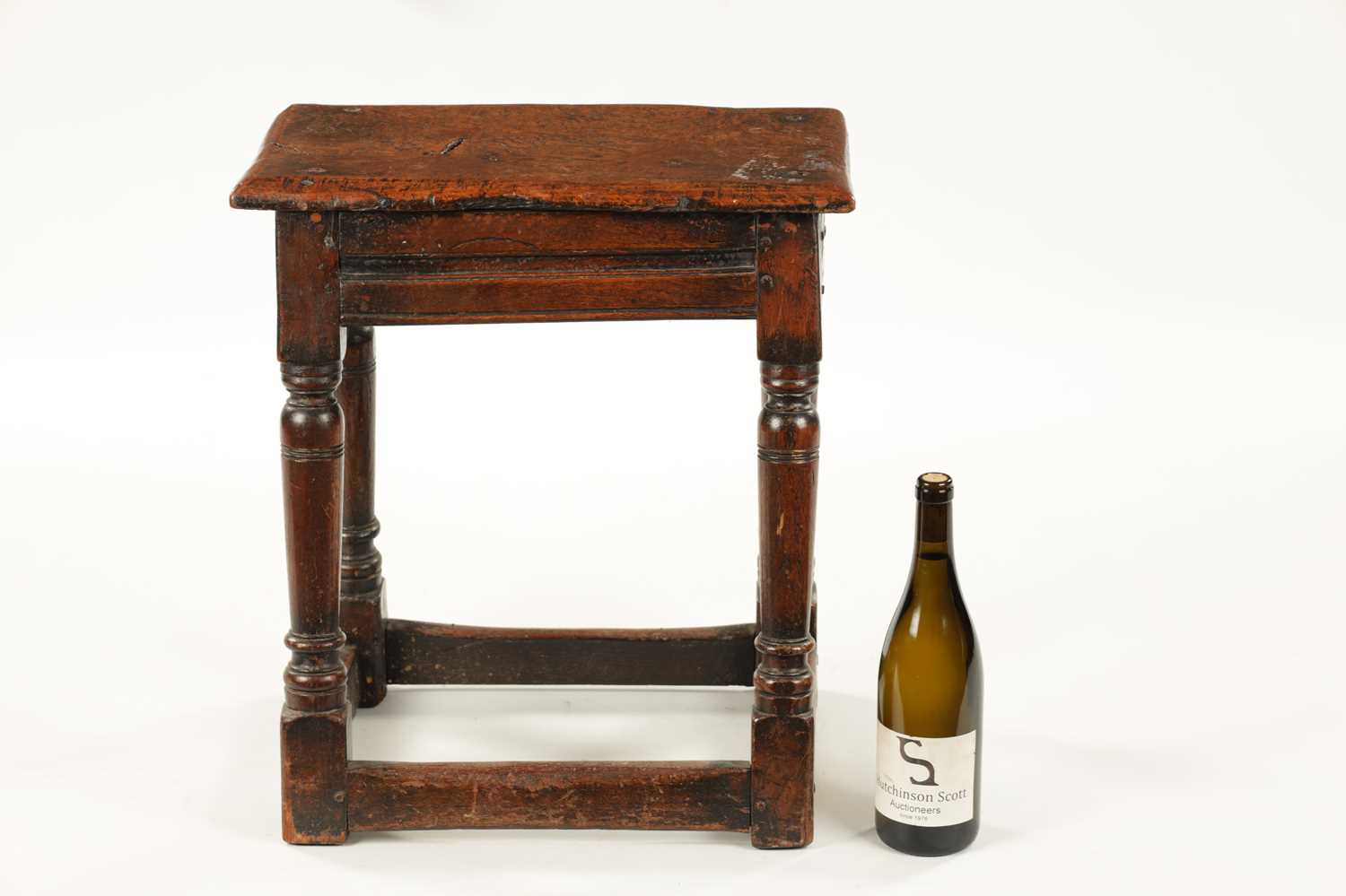 A 17TH CENTURY AND LATER OAK JOINT STOOL WITH POLLARD OAK BURR TOP - Image 6 of 9
