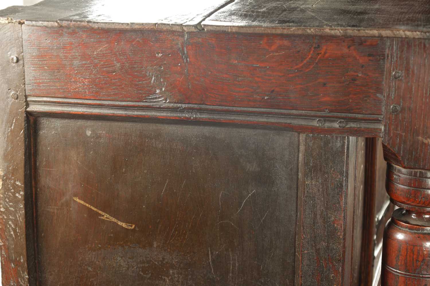 A RARE 17TH CENTURY JOINED OAK CARVED COURT CUPBOARD/BUFFET - Image 6 of 6