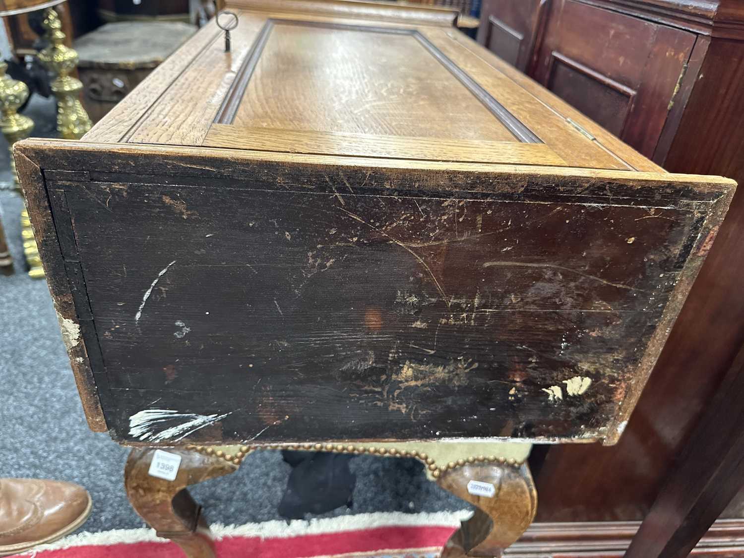 AN EARLY 19TH CENTURY OAK TABLE CABINET - Image 14 of 14