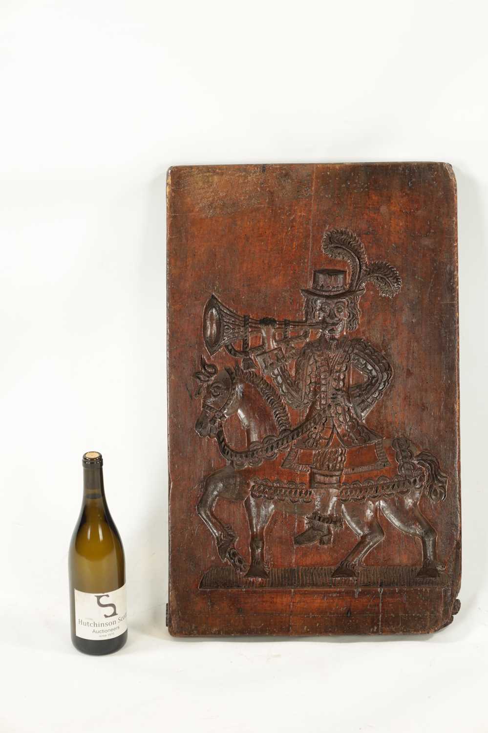 AN 18TH CENTURY CARVED FRUITWOOD GINGER BREAD MOULD - Image 2 of 4
