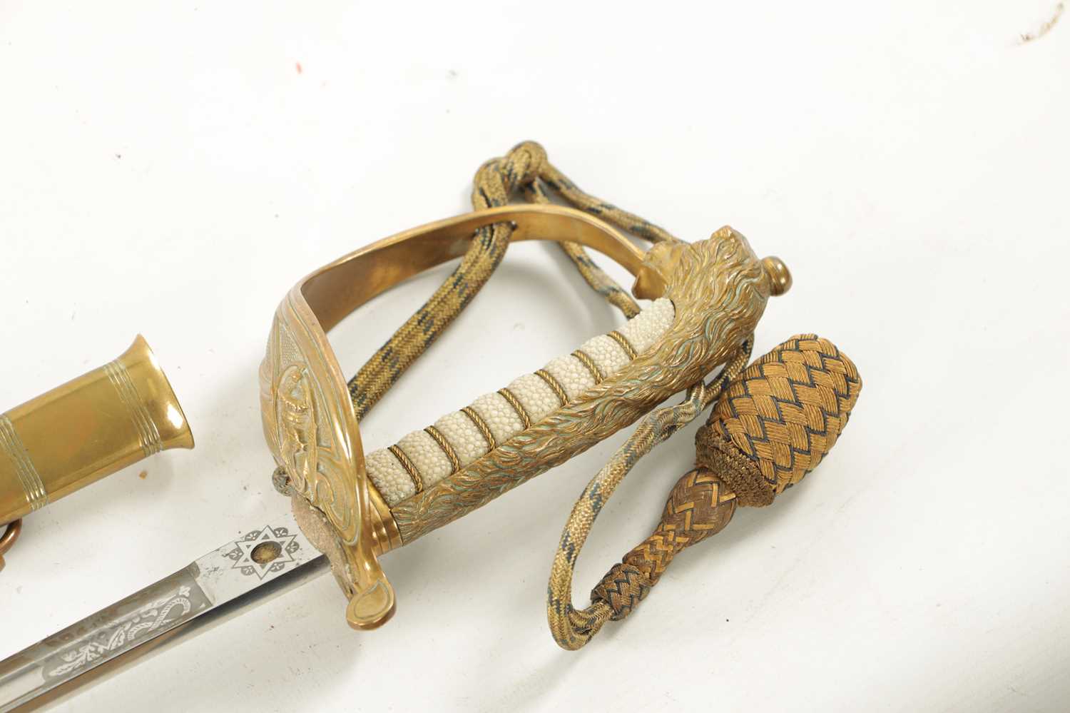 A GOOD QUALITY 19TH CENTURY 1827 WILKINSON PATTERN ROYAL NAVAL OFFICERS DRESS SWORD WITH ORIGINAL BE - Image 6 of 17