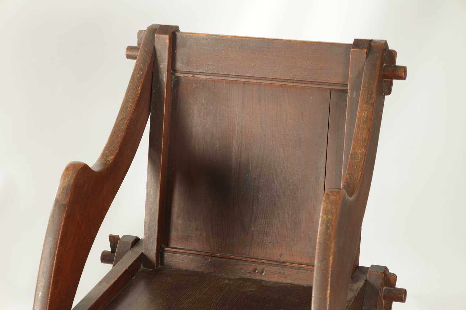 A PAIR OF LATE 18TH CENTURY PITCH PINE GLASTONBURY CHAIRS - Image 4 of 7