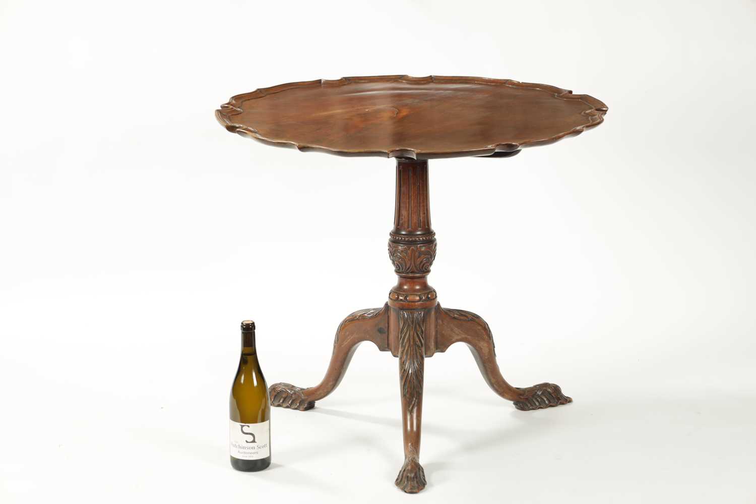AN EARLY 19TH CENTURY MAHOGANY TILT TOP TABLE - Image 2 of 8