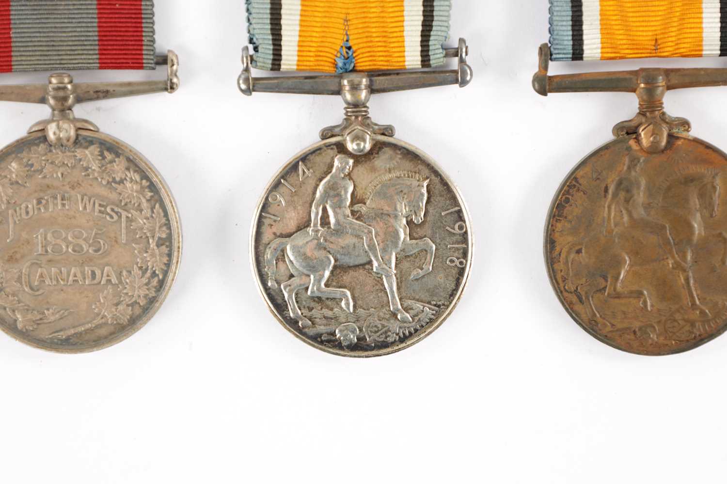 A COLLECTION OF FIVE WAR MEDALS - Image 4 of 13