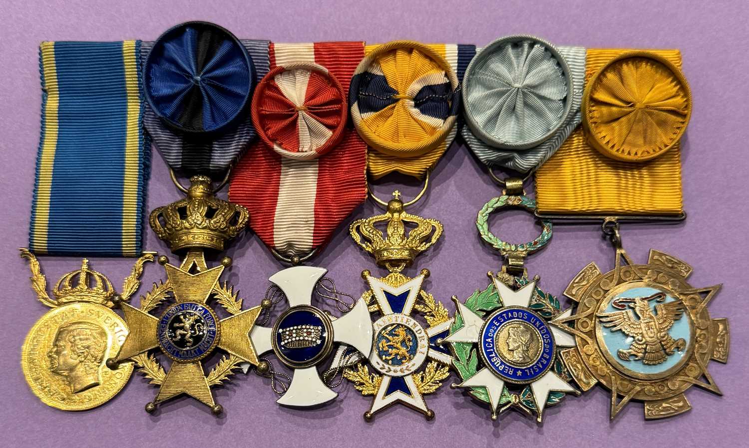 A FRAMED GROUP OF SIX WW2 OFFICERS GROUP OF MEDALS - Image 6 of 7