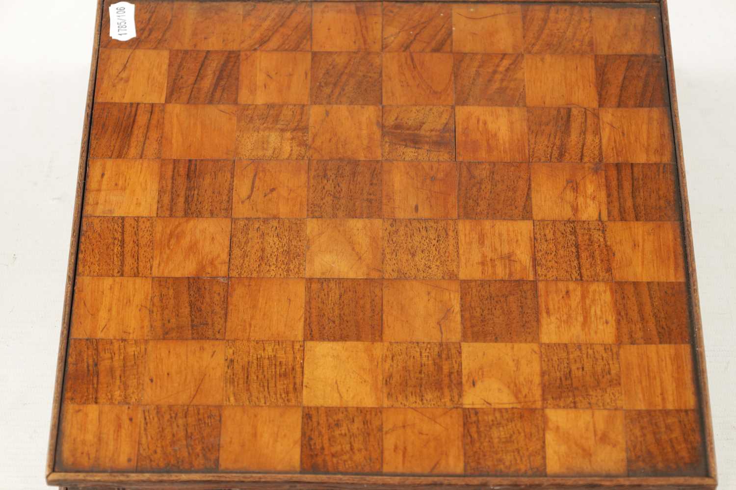 A 19TH CENTURY CARVED WOOD DOUBLE SIDED CHESS BOARD - Image 5 of 5