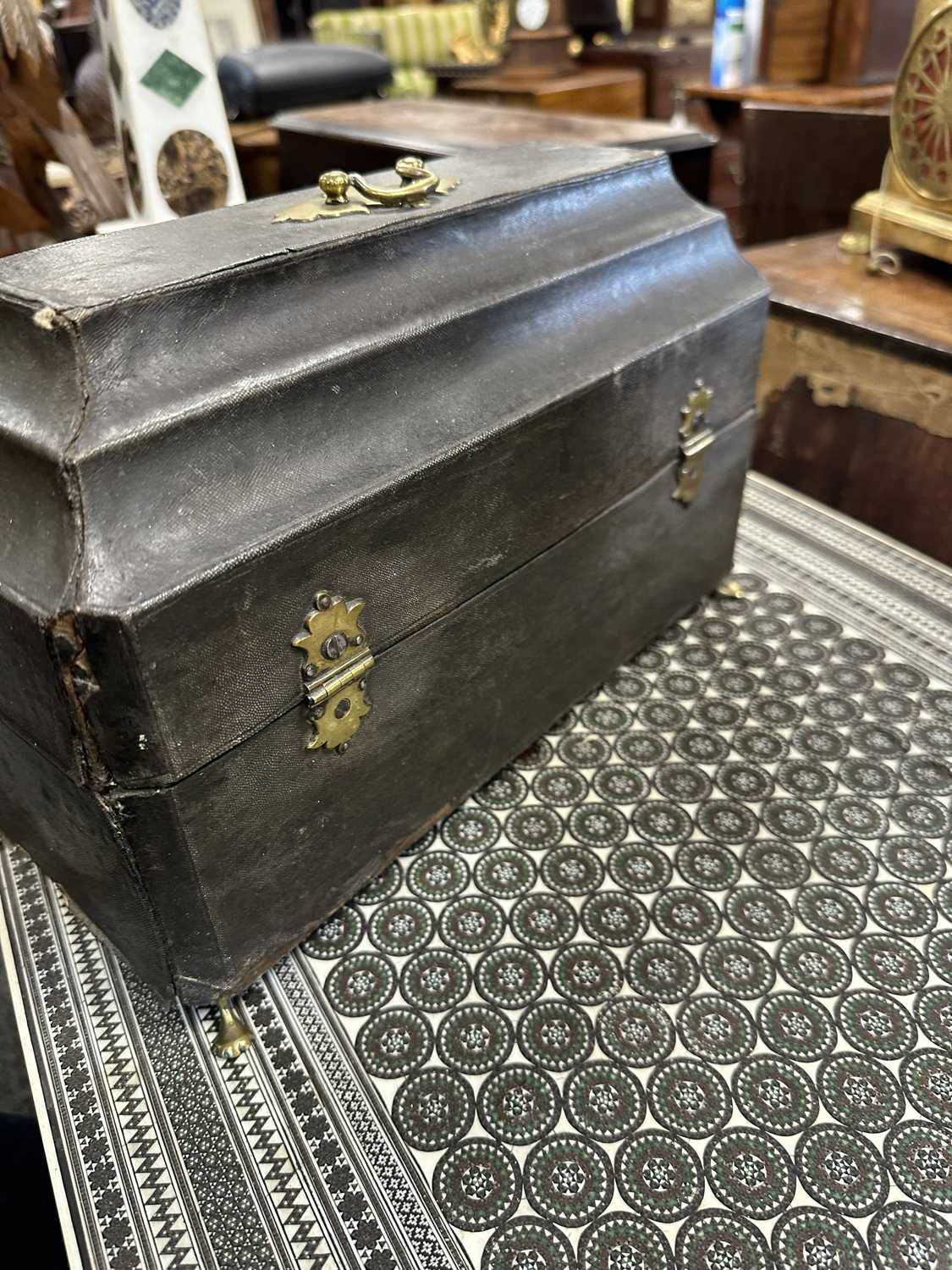 A GOOD GEORGE III SHAGREEN CASED SET OF THREE OLD SHEFFIELD TEA CADDIES - Bild 22 aus 22