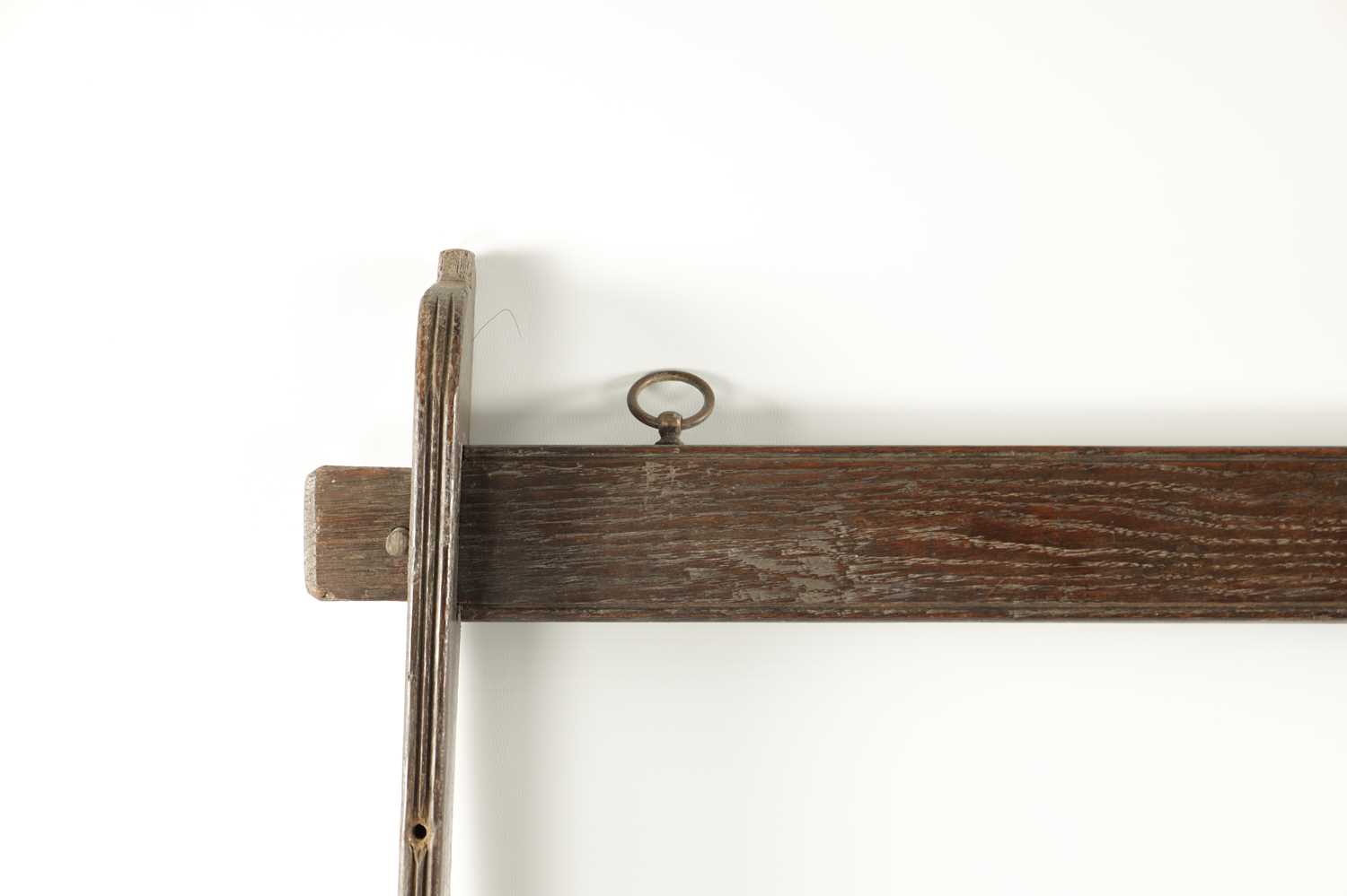AN 18THN CENTURY OAK WALL HANGING WHIP RACK - Image 4 of 6