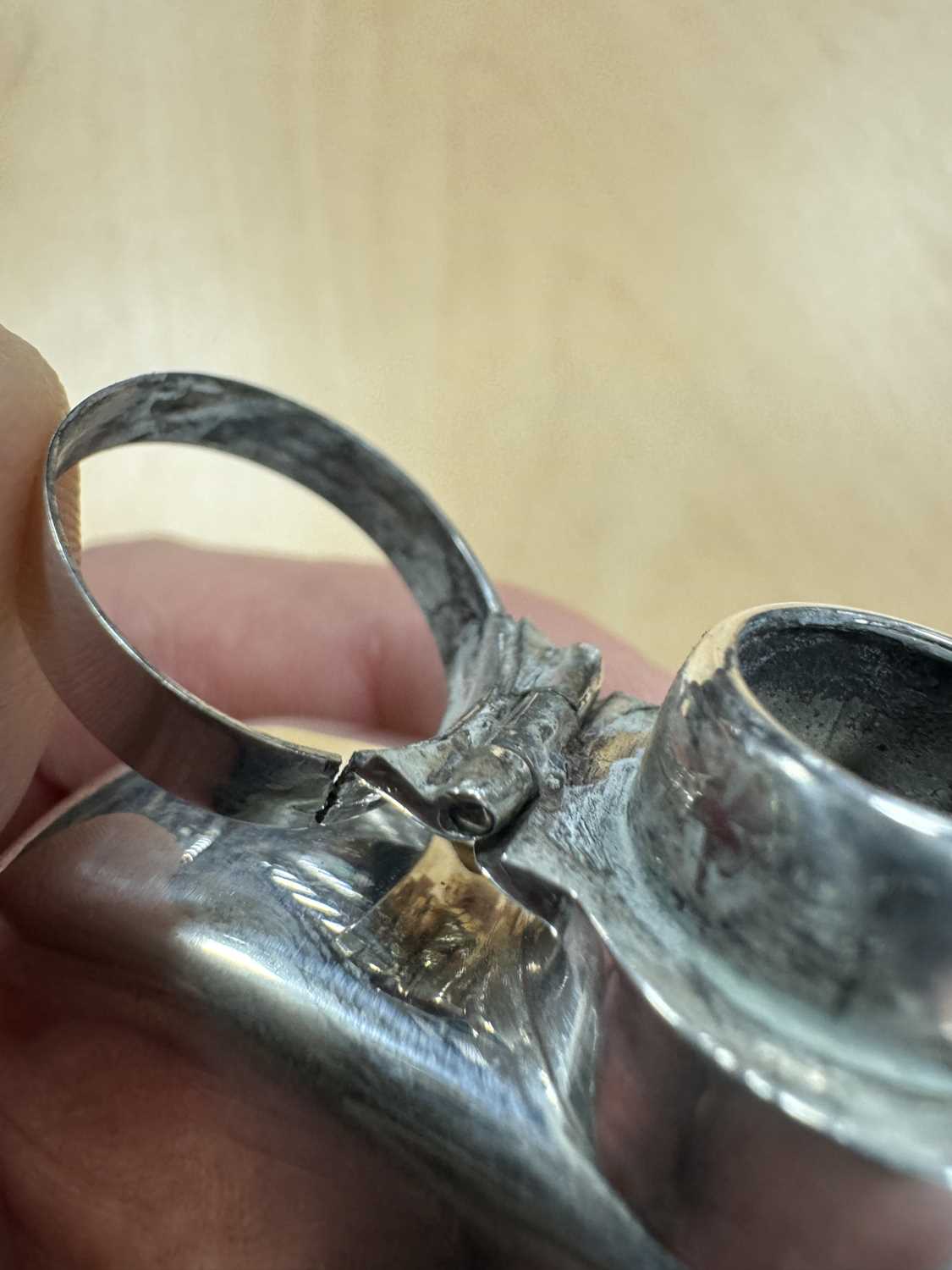 A VICTORIAN SILVER HIPFLASK AND AN EDWARDIAN SILVER TEA CADDY - Image 10 of 12