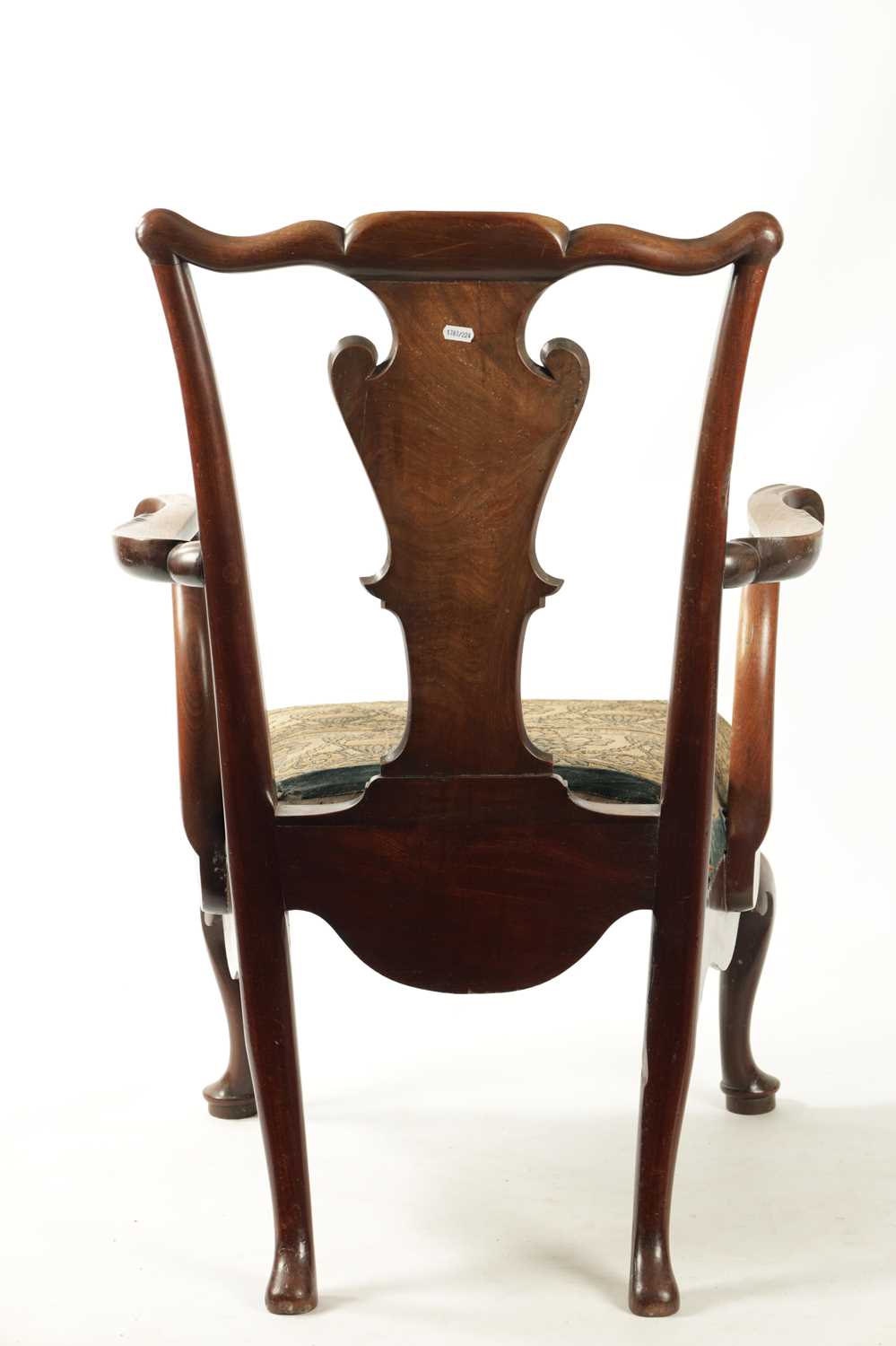 AN 18TH CENTURY FIGURED MAHOGANY COMMODE CHAIR - Image 6 of 6