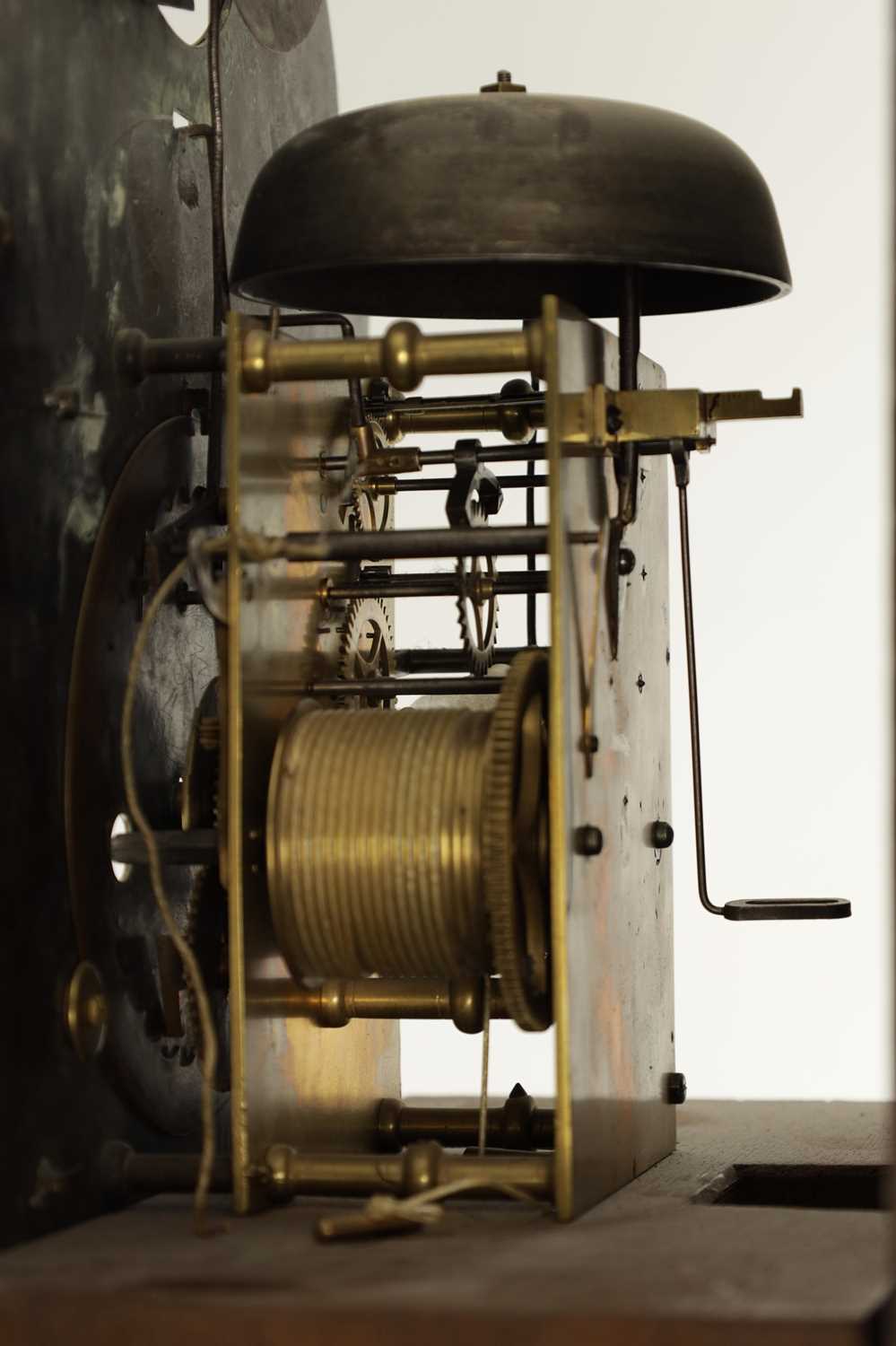 THOMAS CHILTON, LONDON. A MID-18TH CENTURY BURR WALNUT EIGHT-DAY LONGCASE CLOCK - Image 5 of 6