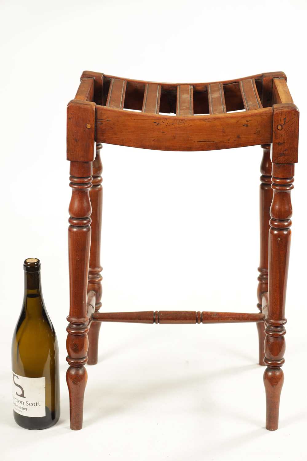 A RARE REGENCY YEW WOOD SLATTED TOP STOOL - Image 4 of 6