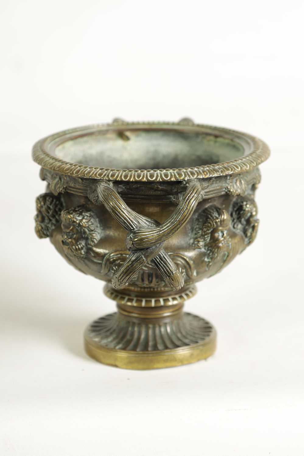 A 19TH-CENTURY CAST BRONZE PEDESTAL BOWL MODELLED ON THE WARWICK VASE - Image 4 of 9