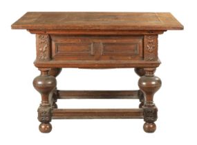 AN 18TH CENTURY FLEMISH OAK TABLE