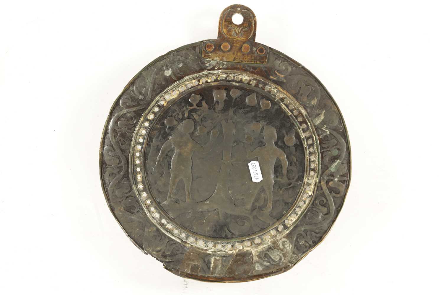 A LATE 17TH CENTURY ADAM & EVE EMBOSSED HANGING WALL LIGHT PLAQUE - Image 7 of 7