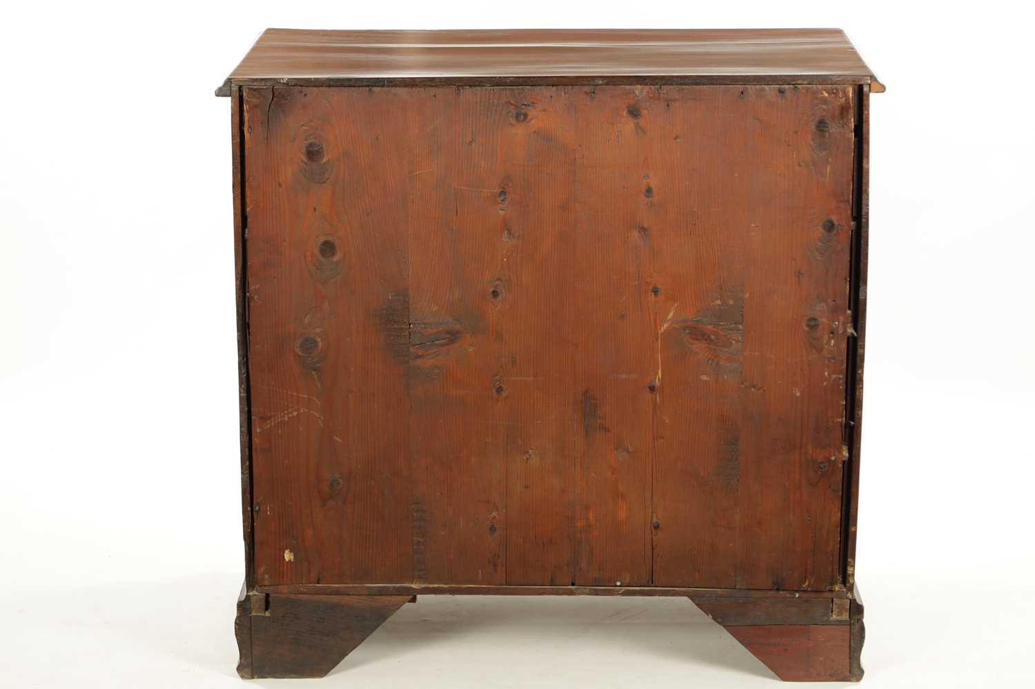 A GEORGE III MAHOGANY LANCASHIRE CHEST OF DRAWERS - Image 9 of 9