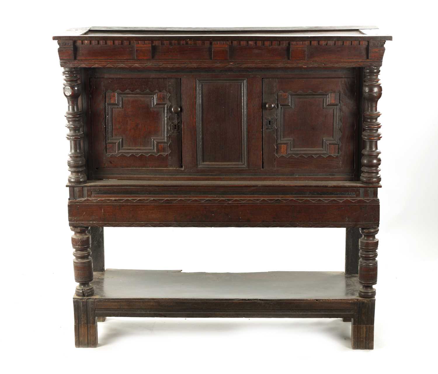 A 17TH CENTURY OAK BUFFET