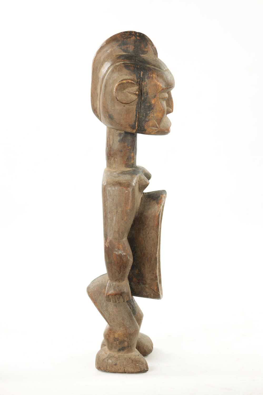 A CARVED AFRICAN KORO FEMALE LIBATION CUP / FIGURE - Image 7 of 7